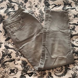 Rockstar mid rise distressed knee jean